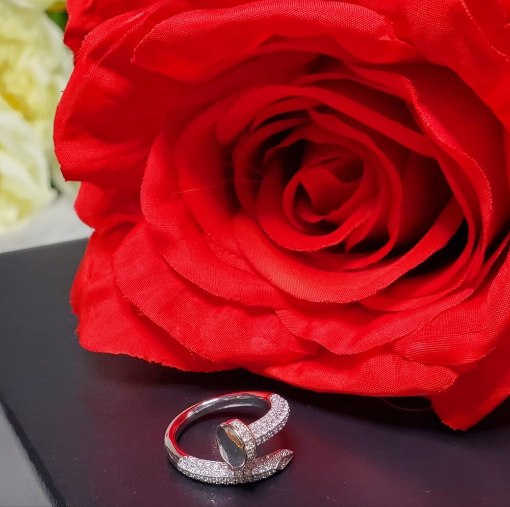 Ring 💍 - Picture 4 of 4